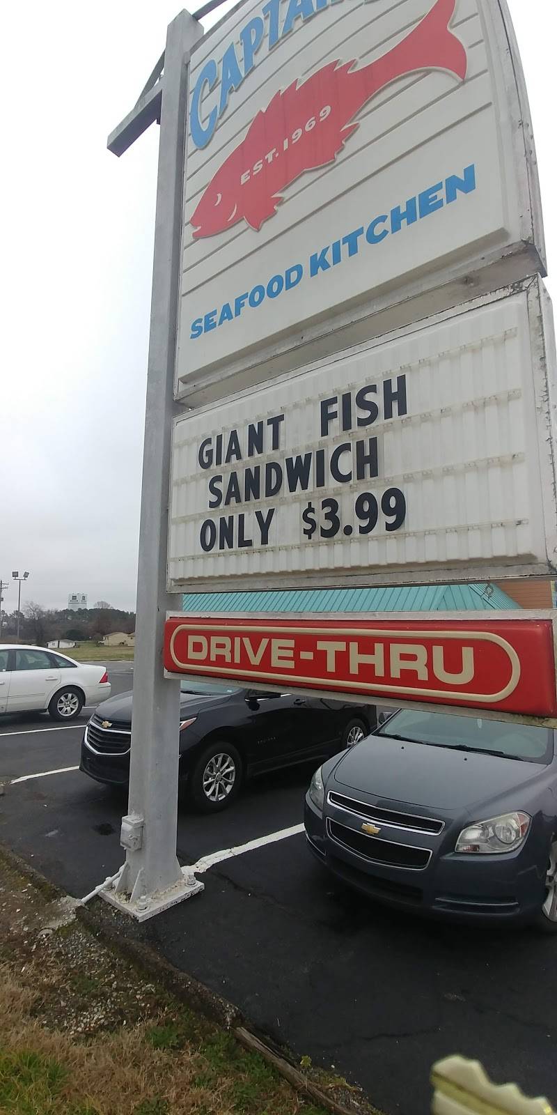 Captain Ds | restaurant | 631 Old, TN-76, White House, TN 37188, USA | 6155810326 OR +1 615-581-0326