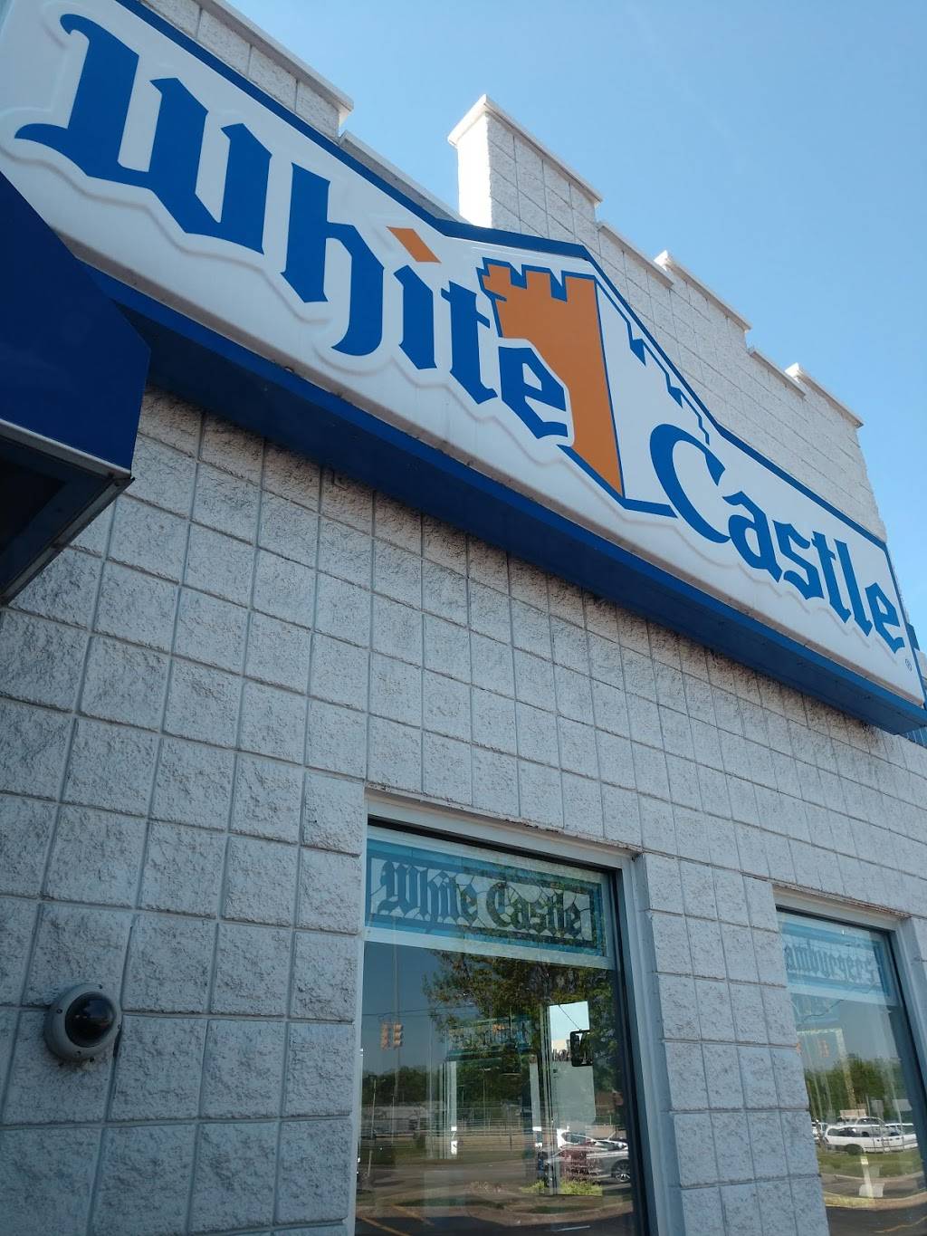 White Castle | restaurant | 26900 Gratiot Ave, Roseville, MI 48066, USA | 5867769560 OR +1 586-776-9560