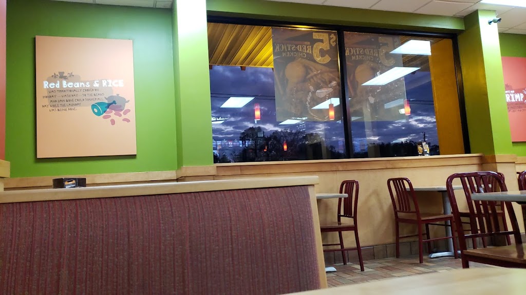 Popeyes Louisiana Kitchen | restaurant | 350 E 9 Mile Rd, Pensacola, FL 32514, USA | 8504785258 OR +1 850-478-5258