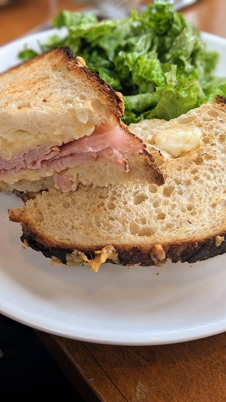 Le Garage | restaurant | 157 Suydam St, Brooklyn, NY 11221, USA | 3472951700 OR +1 347-295-1700