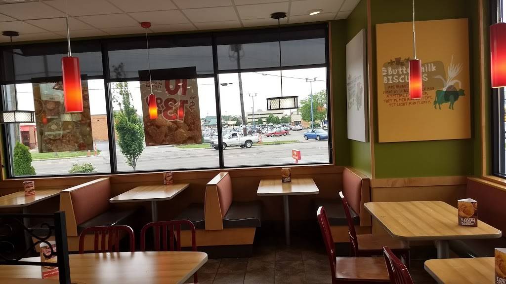 Popeyes Louisiana Kitchen | restaurant | 9760 Colerain Ave, Cincinnati, OH 45251, USA | 5132450782 OR +1 513-245-0782