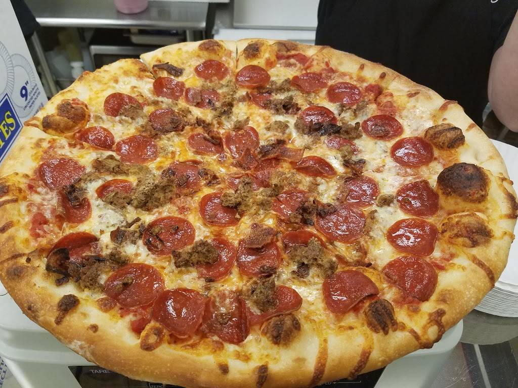 LaRosas | restaurant | 211 Main St, Wilmington, MA 01887, USA | 9787373273 OR +1 978-737-3273