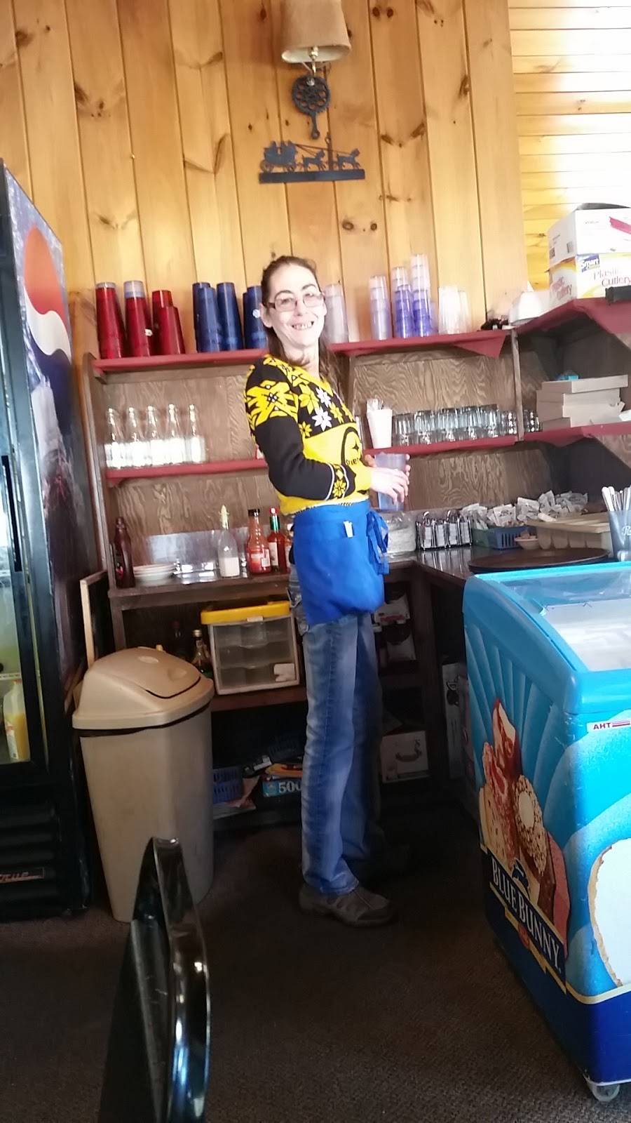 J Rs Eatery | restaurant | 4601 US-7, Pittsford, VT 05763, USA | 8024832348 OR +1 802-483-2348