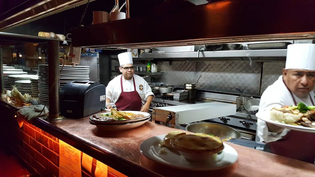 Harrys Plaza Cafe | restaurant | 3313 State St, Santa Barbara, CA 93105, USA | 8056872800 OR +1 805-687-2800