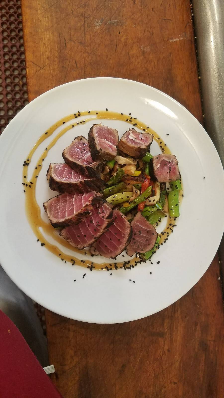 Flynns Fire Island | restaurant | 1 Cayuga St, Ocean Beach, NY 11770, USA | 6315835000 OR +1 631-583-5000