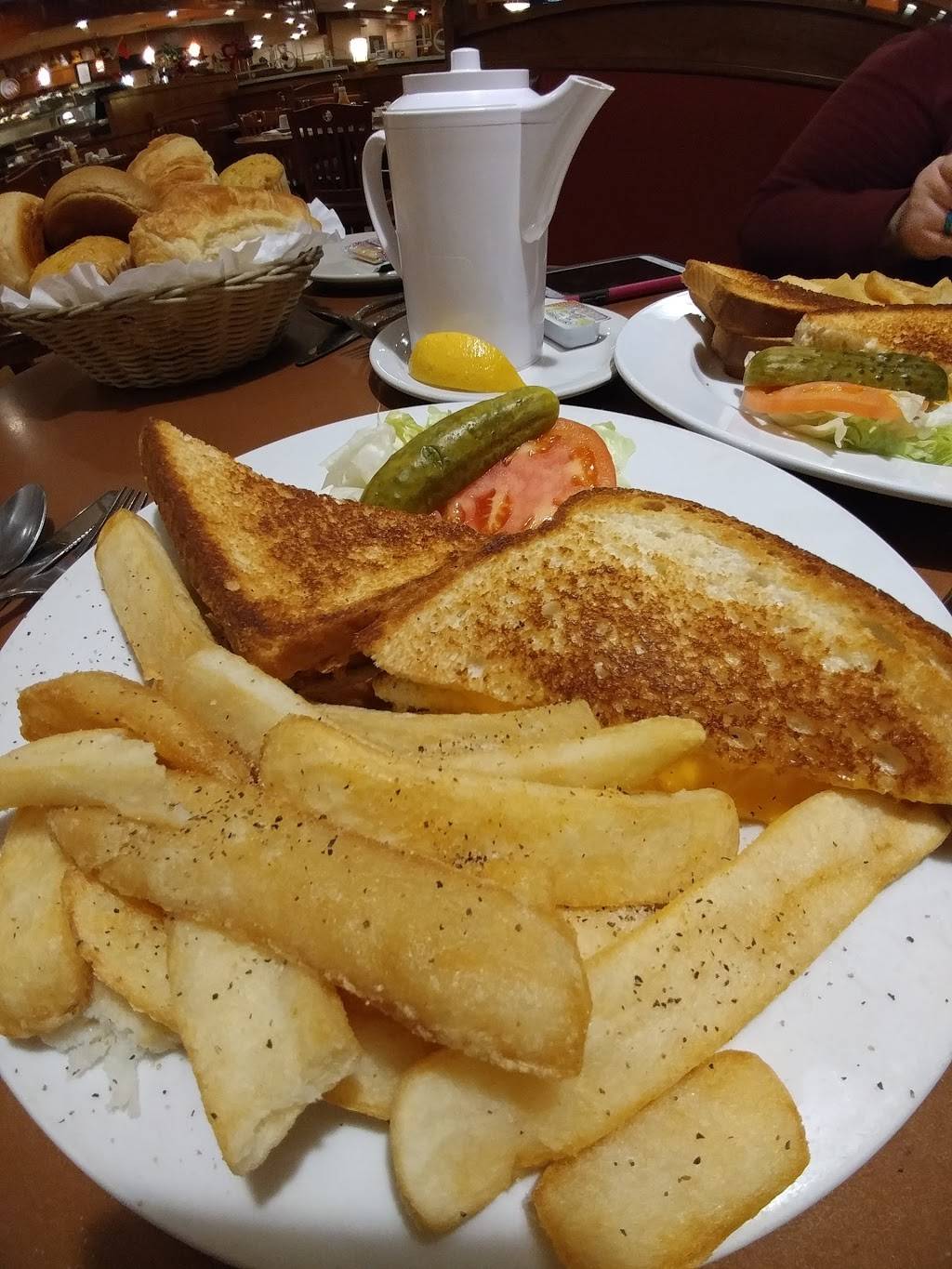 Dappers West Family Restaurant | restaurant | 980 W Lake St, Addison, IL 60101, USA | 6305432700 OR +1 630-543-2700