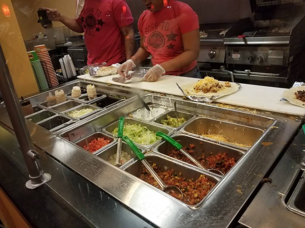 Moes Southwest Grill | restaurant | 307 Troy Rd, Rensselaer, NY 12144, USA | 5183280444 OR +1 518-328-0444