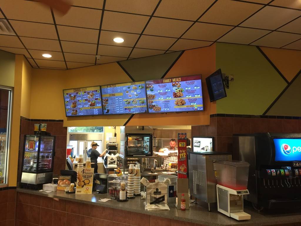 Golden Chick | meal takeaway | 26210 Canyon Golf Rd, San Antonio, TX 78260, USA | 2104819098 OR +1 210-481-9098