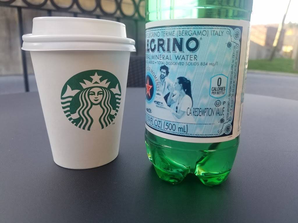 Starbucks | cafe | 16268 Lincoln Hwy, Breezewood, PA 15533, USA | 8147352554 OR +1 814-735-2554