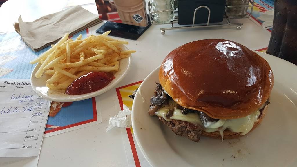 Steak n Shake | restaurant | 2296 Gunbarrel Rd, Chattanooga, TN 37421, USA | 4238922993 OR +1 423-892-2993