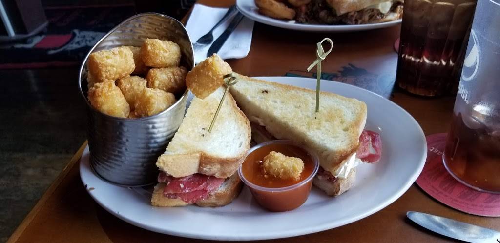 Mad Capper Saloon & Eatery | restaurant | 224 Main St S, Stillwater, MN 55082, USA | 6514303710 OR +1 651-430-3710