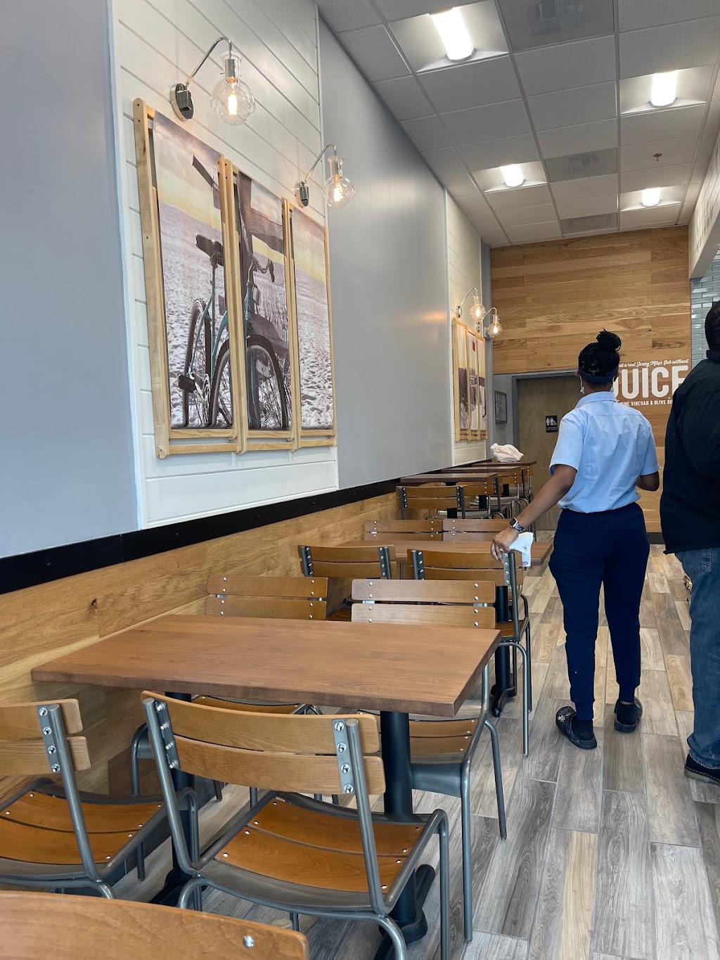 Jersey Mikes Subs | meal takeaway | 3737 NW 87th Ave Suite 104, Doral, FL 33178, USA | 7863473122 OR +1 786-347-3122