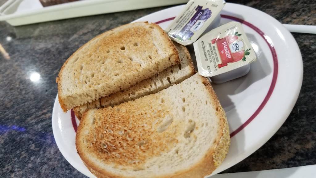 Executive Diner | restaurant | 26 Saw Mill River Rd, Hawthorne, NY 10532, USA | 9145925415 OR +1 914-592-5415