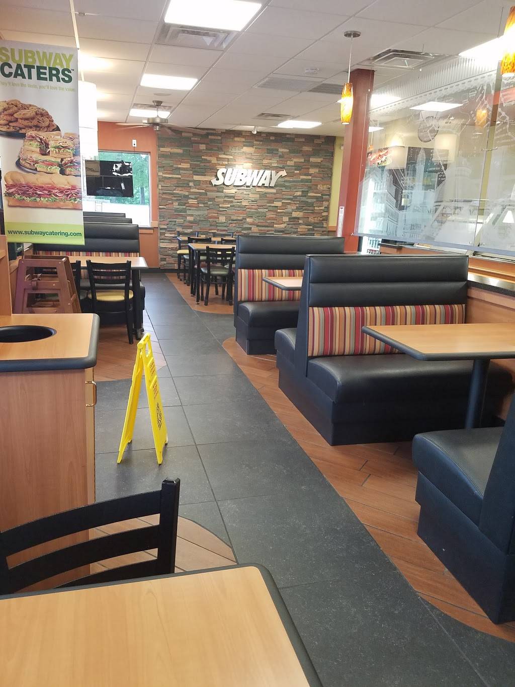 Subway | restaurant | 1525 S 4th St, Chickasha, OK 73018, USA | 4052248444 OR +1 405-224-8444