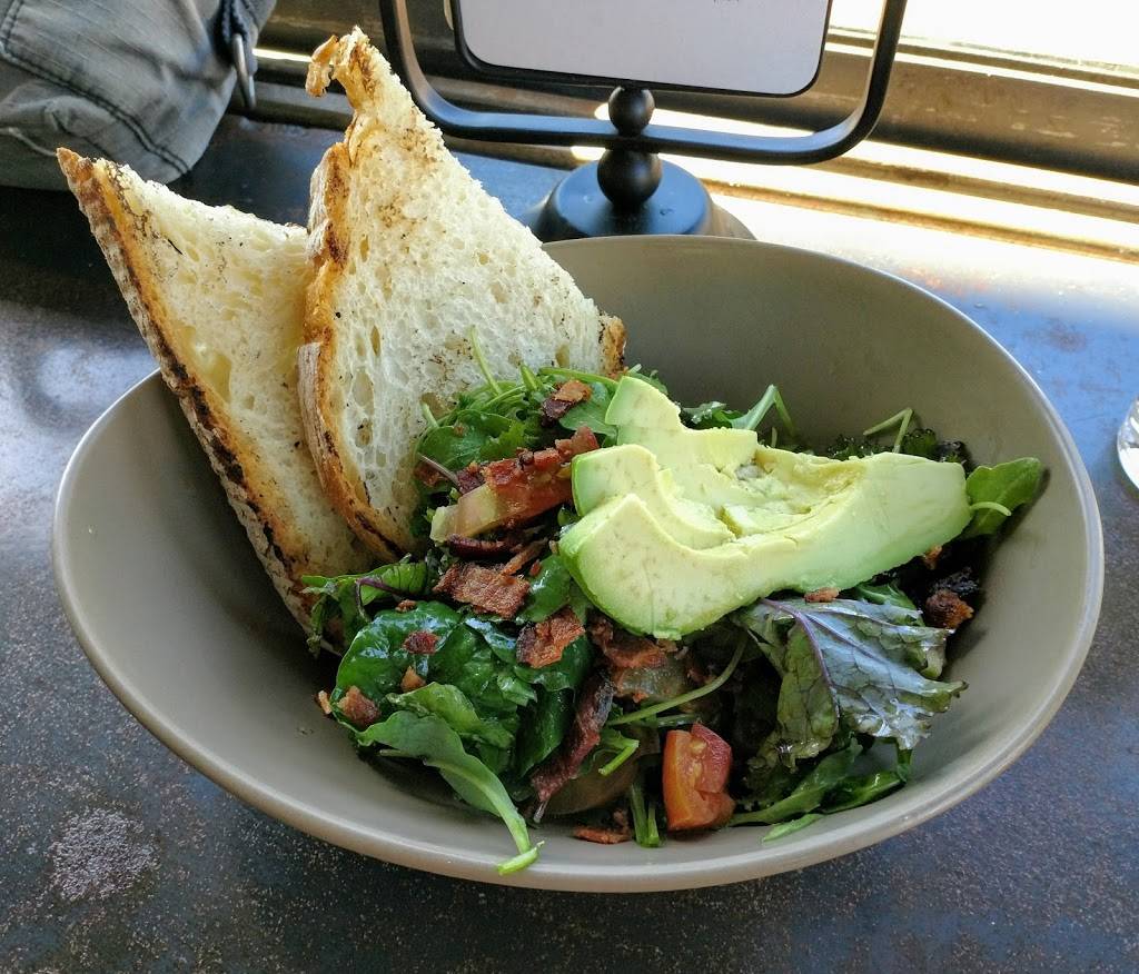 Curbside Eatery & Drinkery | restaurant | 8353 La Mesa Blvd, La Mesa, CA 91942, USA | 6198257759 OR +1 619-825-7759