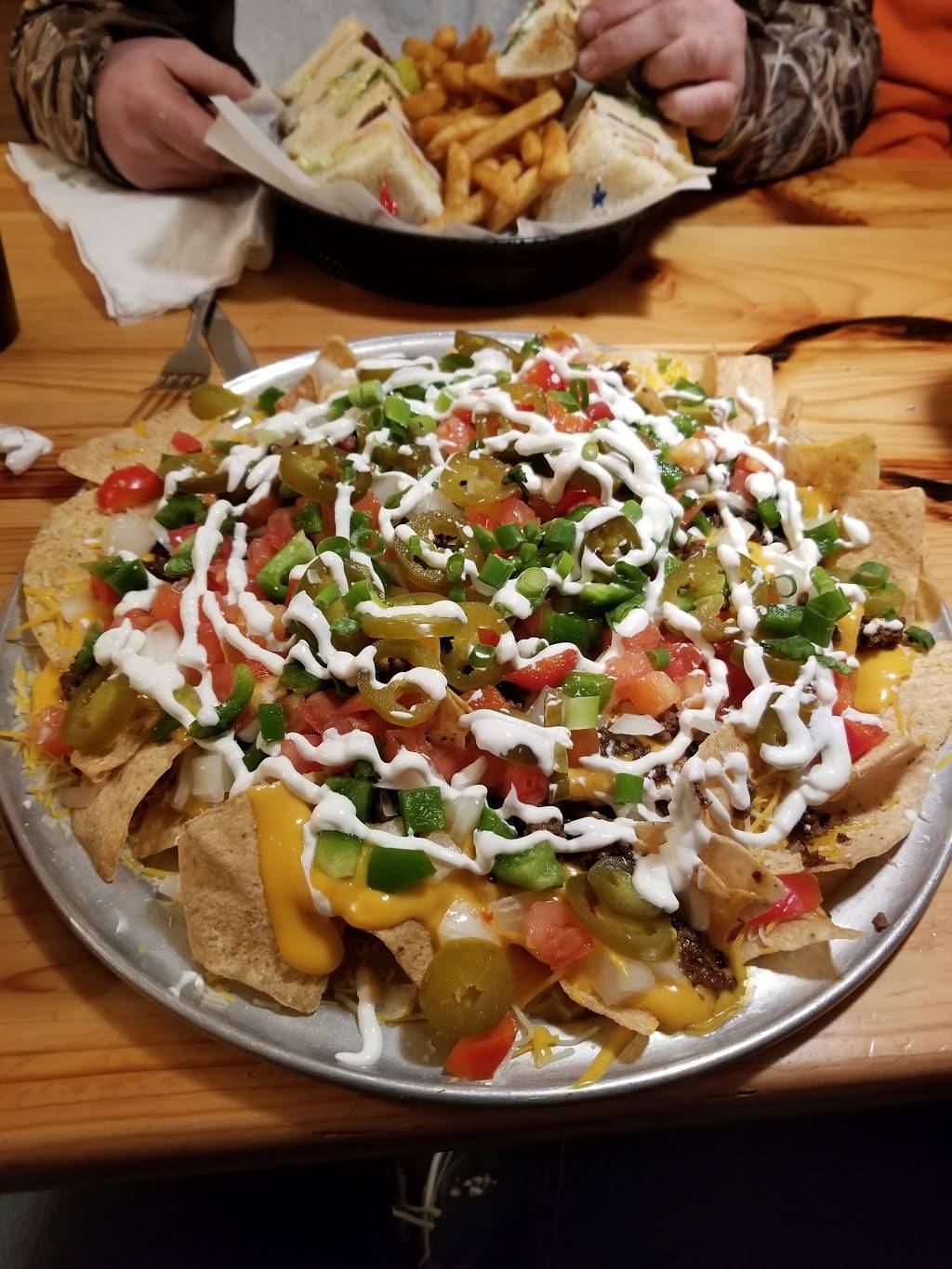 Horseshoe Grill | restaurant | 4000 Main St, Brown City, MI 48416, USA | 8103464440 OR +1 810-346-4440