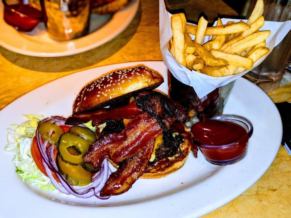 The Cheesecake Factory | restaurant | 30 Mall Dr W, Jersey City, NJ 07310, USA | 2018765810 OR +1 201-876-5810