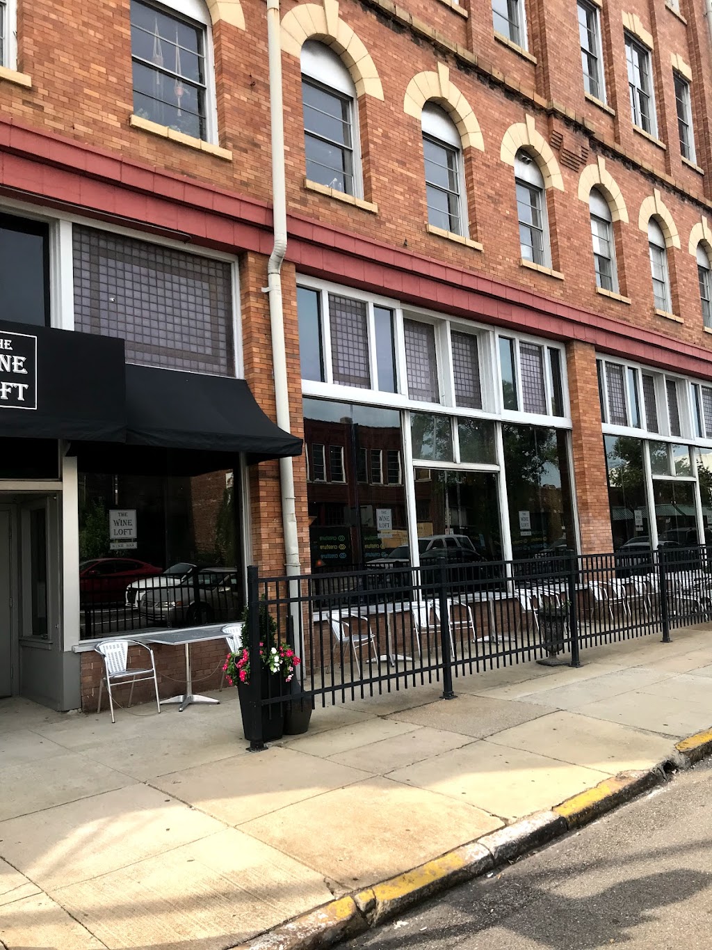 The Wine Loft | night club | 2200 1st Ave N # 100, Birmingham, AL 35203, USA | 2053238228 OR +1 205-323-8228