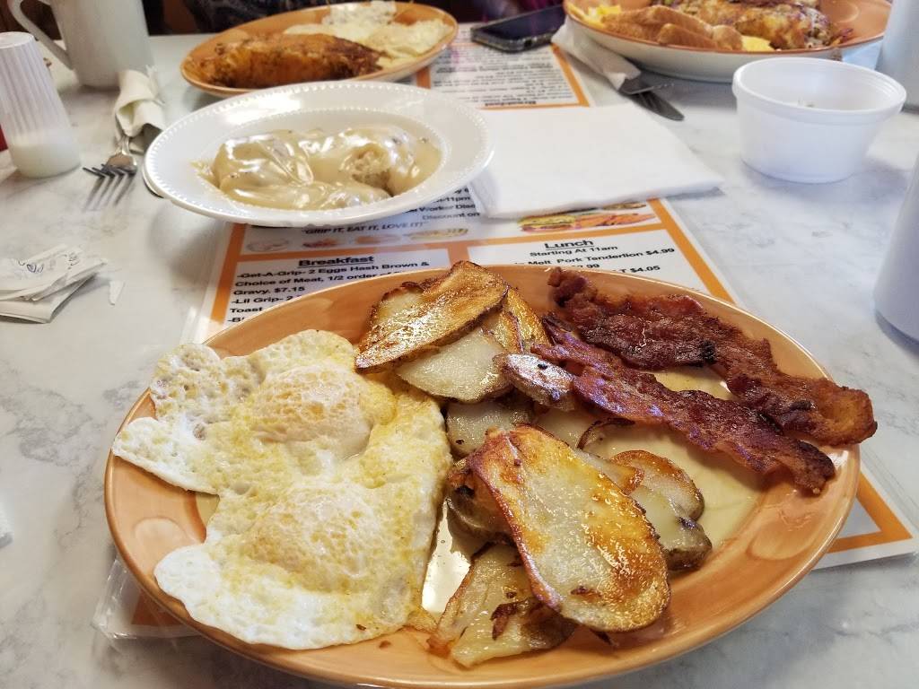 Grips Grill | restaurant | 115 Springfield St, Dayton, OH 45403, USA | 9379387574 OR +1 937-938-7574