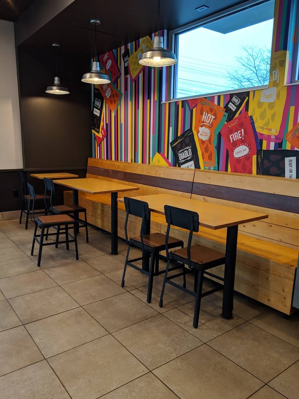 Taco Bell | meal takeaway | 5855 Mayfield Rd, Mayfield Heights, OH 44124, USA | 4406840447 OR +1 440-684-0447