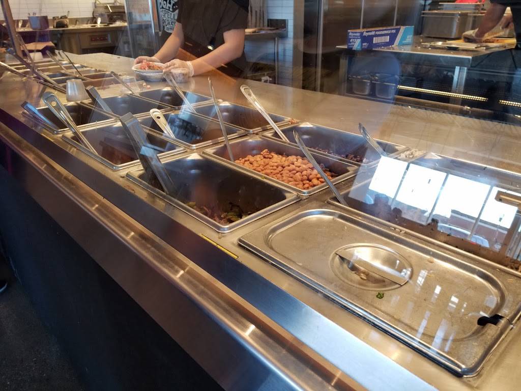 Chipotle Mexican Grill | restaurant | 42404 M-153, Canton, MI 48187, USA | 7349819298 OR +1 734-981-9298