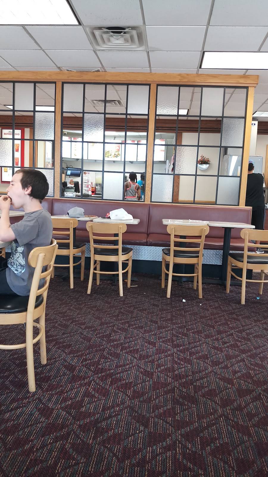 Wendys | restaurant | 5210 Sheridan Rd, Kenosha, WI 53140, USA | 2626526064 OR +1 262-652-6064