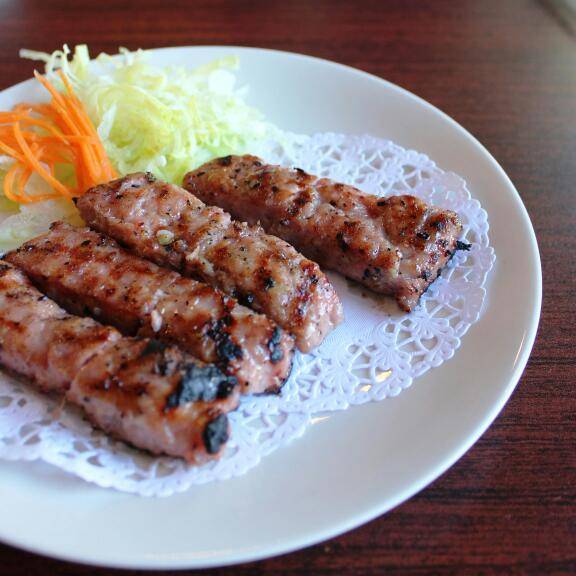 Saigon Asian Restaurant | restaurant | 1024 King St W, Hamilton, ON L8S 1L3, Canada | 9055281096 OR +1 905-528-1096