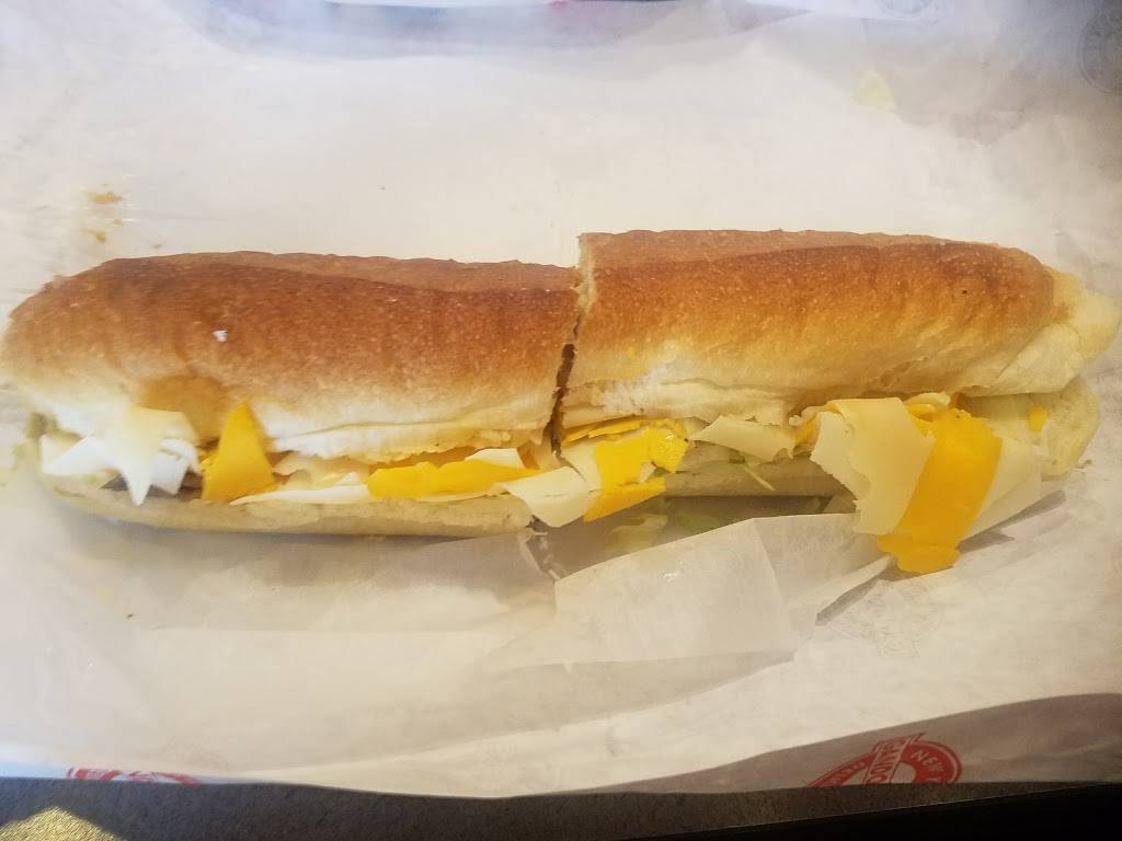 Gandolfos New York Deli | meal takeaway | 11901 Pacific St, Omaha, NE 68154, USA | 4026141135 OR +1 402-614-1135