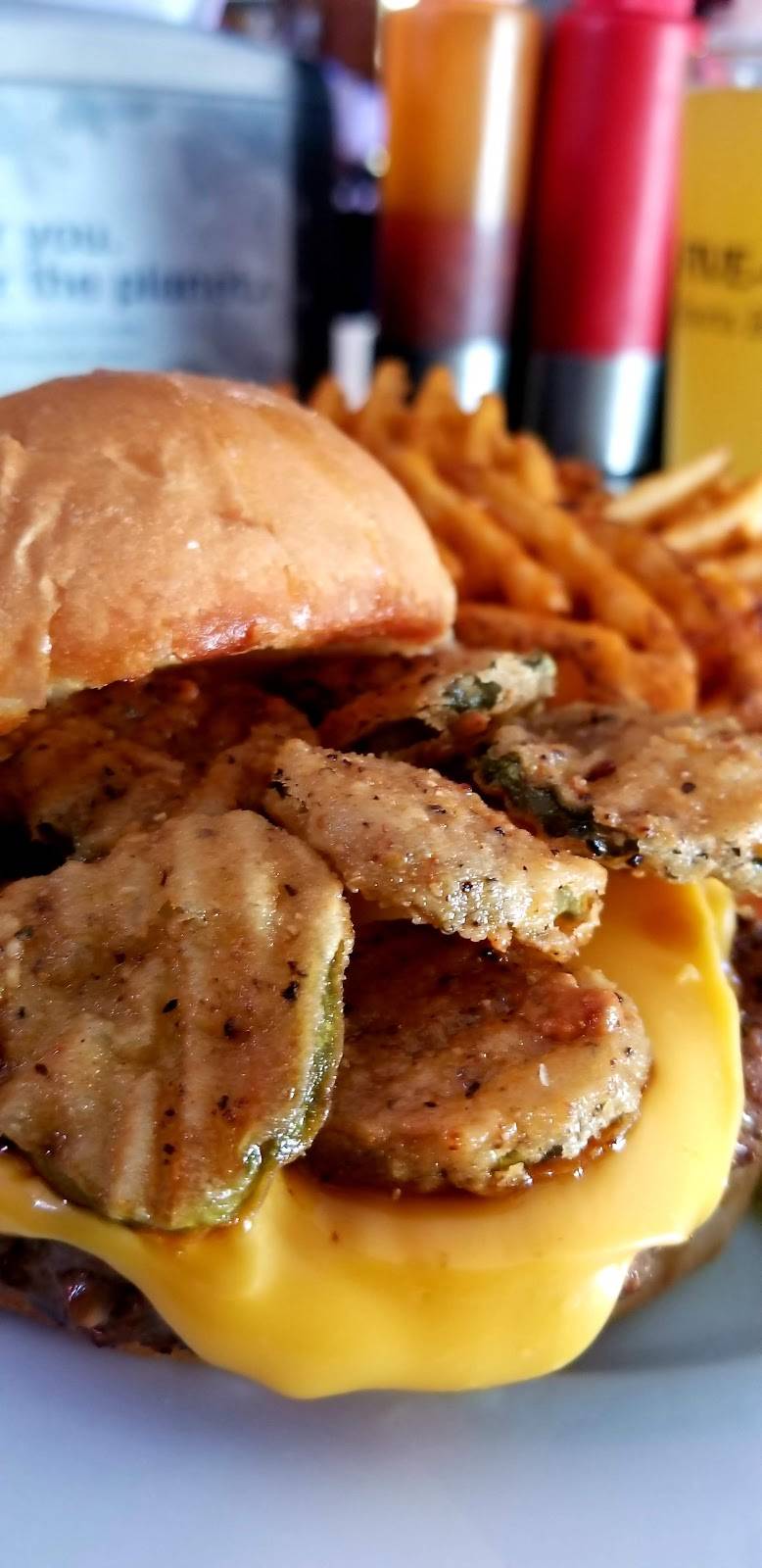 Five-O-One Sports Bar & Grill | restaurant | 501 S Washington Ave, Marshfield, WI 54449, USA | 7158981189 OR +1 715-898-1189