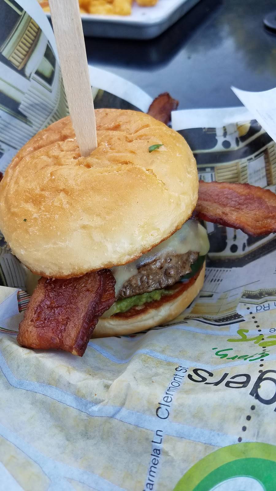 Hy-Vee Market Grille | restaurant | 8701 Douglas Ave, Urbandale, IA 50322, USA | 5152515286 OR +1 515-251-5286