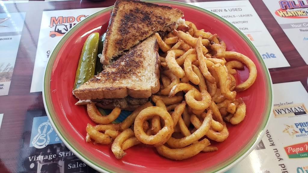 Pappys Restaraunt | restaurant | 207 S May Ave, Oklahoma City, OK 73108, USA | 4052350915 OR +1 405-235-0915