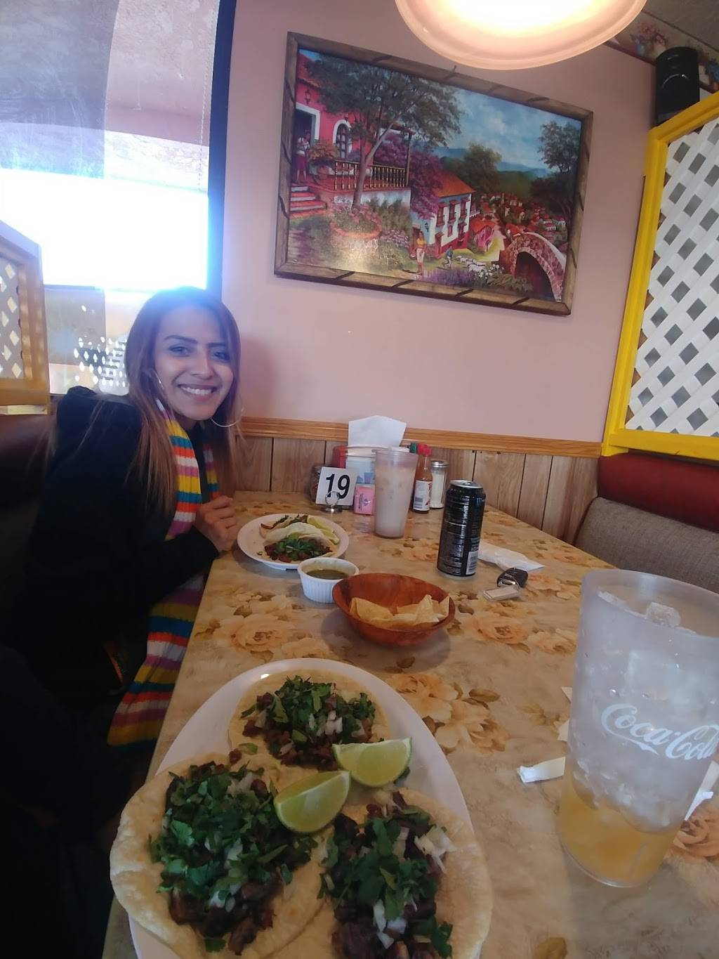 Birrieria y mariscos Apatzingan | restaurant | 380 CA-65, Lindsay, CA 93247, USA | 5592399400 OR +1 559-239-9400