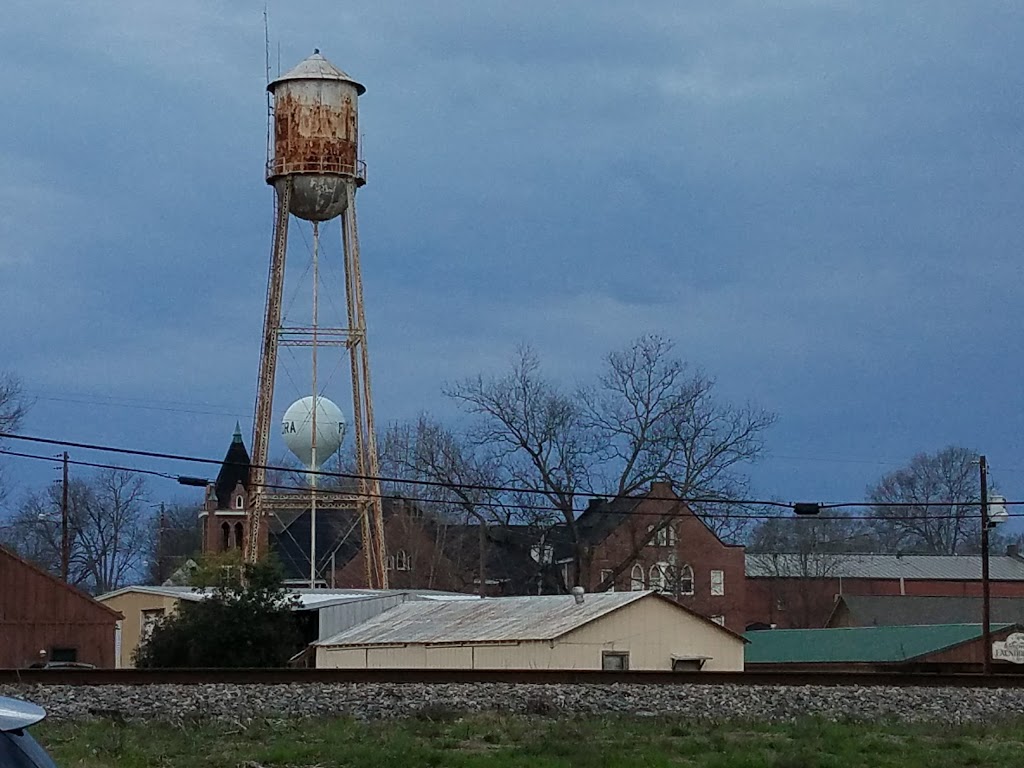 Blue Rooster | restaurant | 344 1st St, Flora, MS 39071, USA | 6018793289 OR +1 601-879-3289