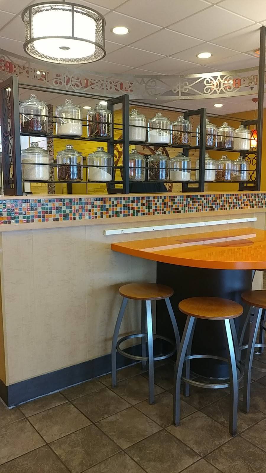 Popeyes Louisiana Kitchen | restaurant | 467 Lyons Ave, Irvington, NJ 07111, USA | 9737327744 OR +1 973-732-7744