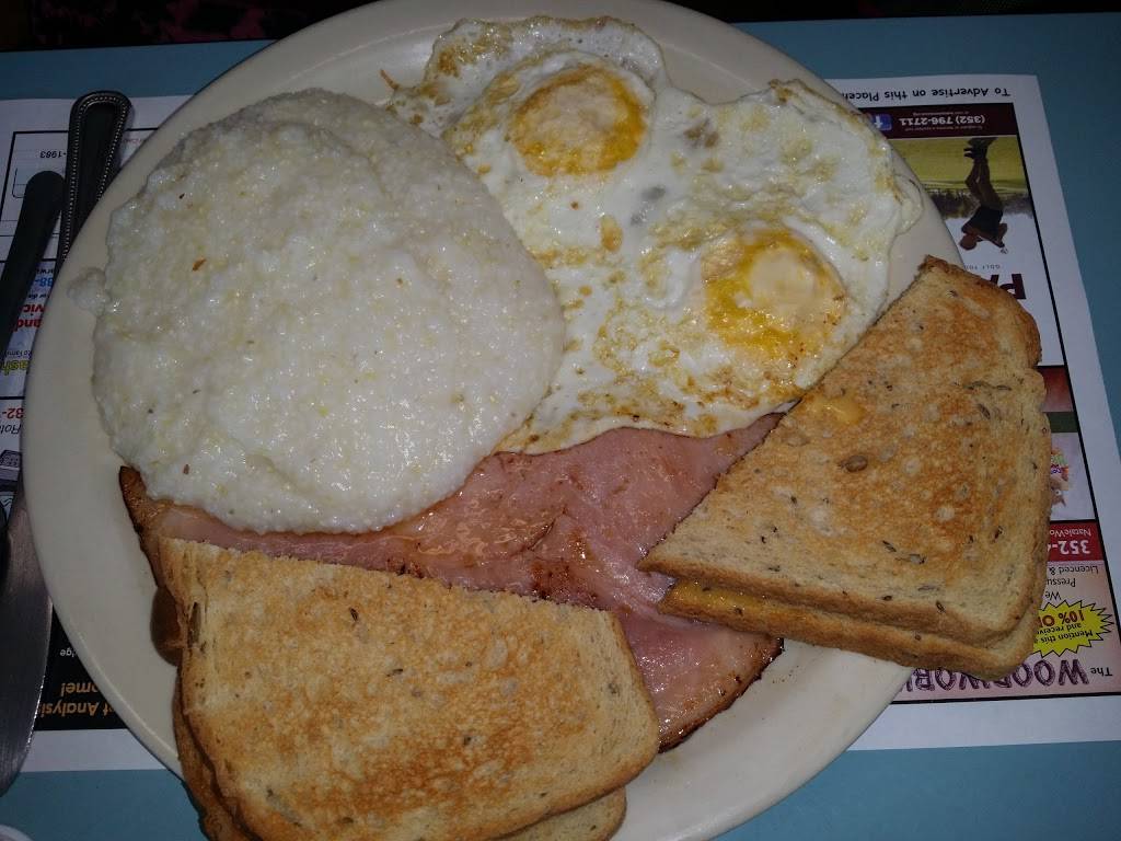 Breakfast & Lunch Nook | restaurant | 1376 Pinehurst Dr, Spring Hill, FL 34606, USA | 3526867686 OR +1 352-686-7686