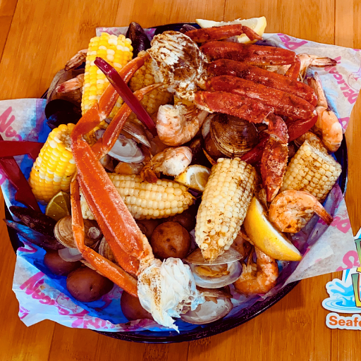 Pelican Larrys Raw Bar and Grill | restaurant | 19800 Village Center Dr STE 235, Fort Myers, FL 33913, USA | 2392082570 OR +1 239-208-2570