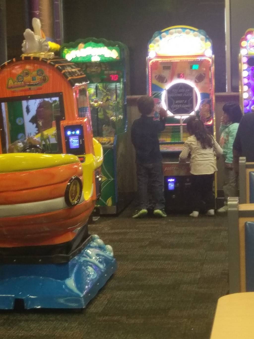 Chuck E. Cheese | restaurant | 13745 Lakeside Cir, Sterling Heights, MI 48313, USA | 5865328989 OR +1 586-532-8989