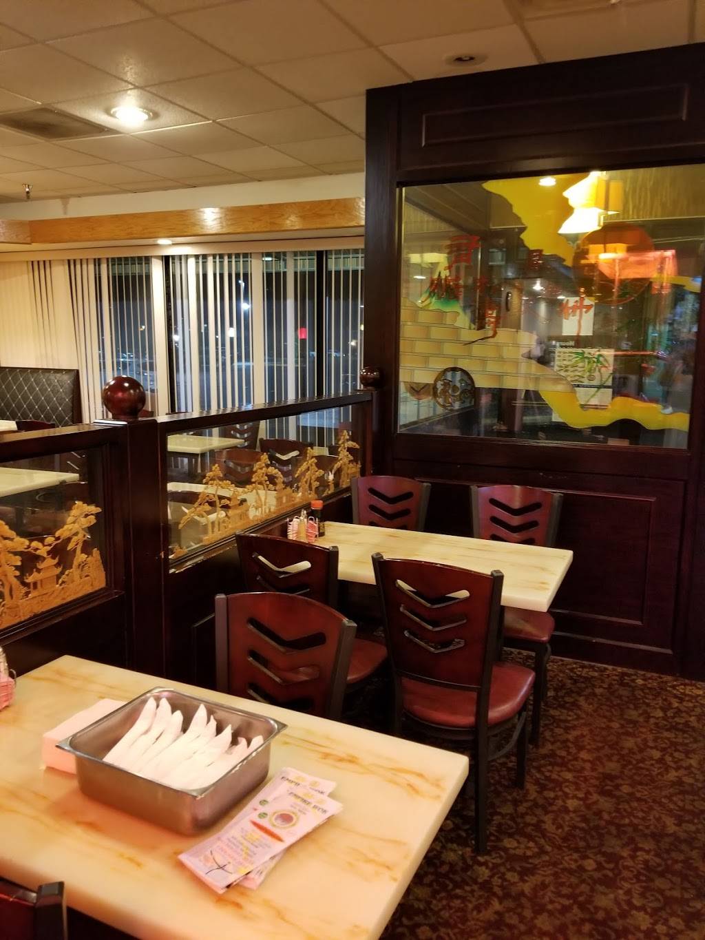 Empire Wok | restaurant | 400 Oaks Crossing, Plainwell, MI 49080, USA | 2696852838 OR +1 269-685-2838