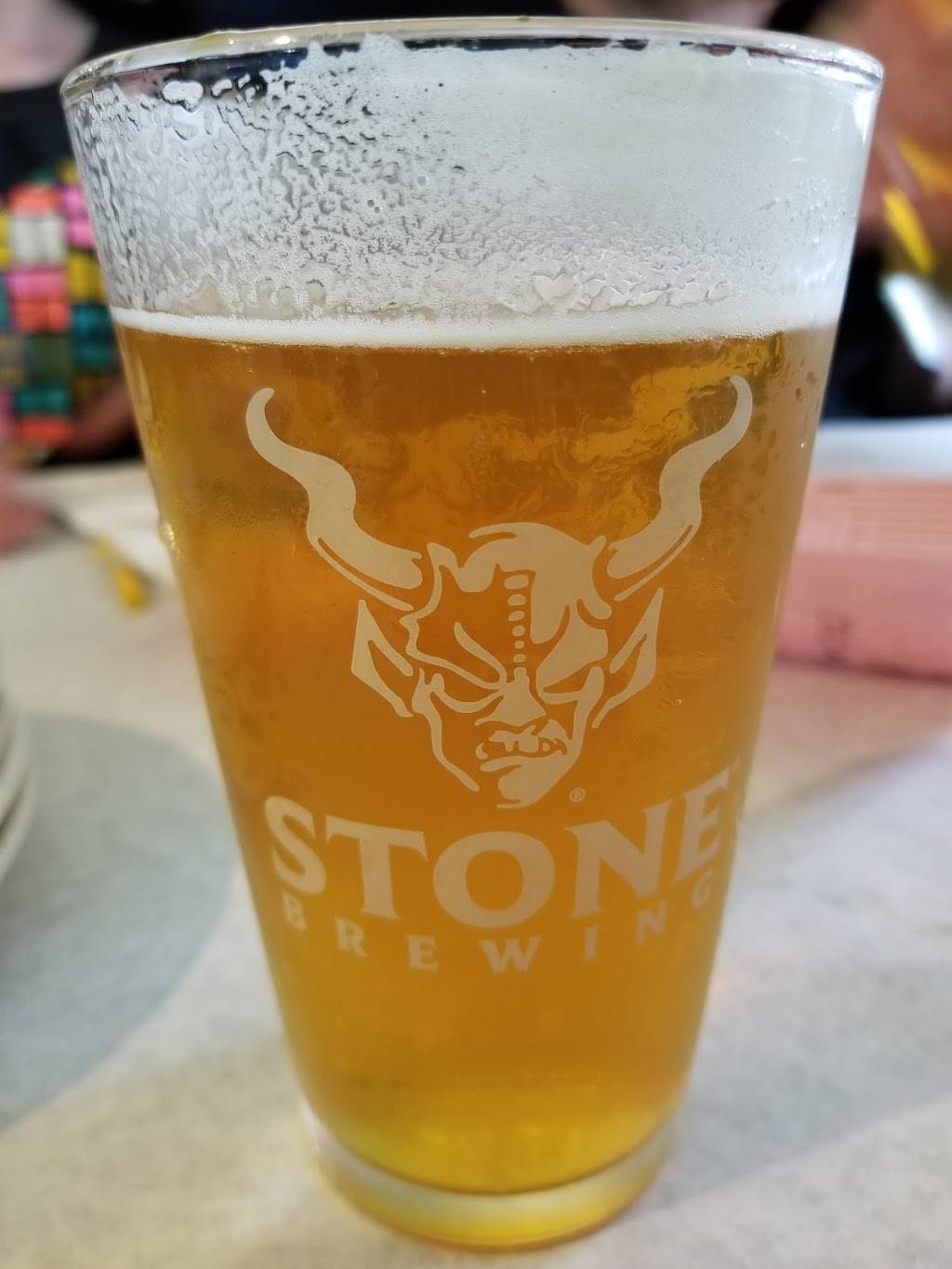 Croxleys | restaurant | 155 W Main St, Smithtown, NY 11787, USA | 6316568787 OR +1 631-656-8787