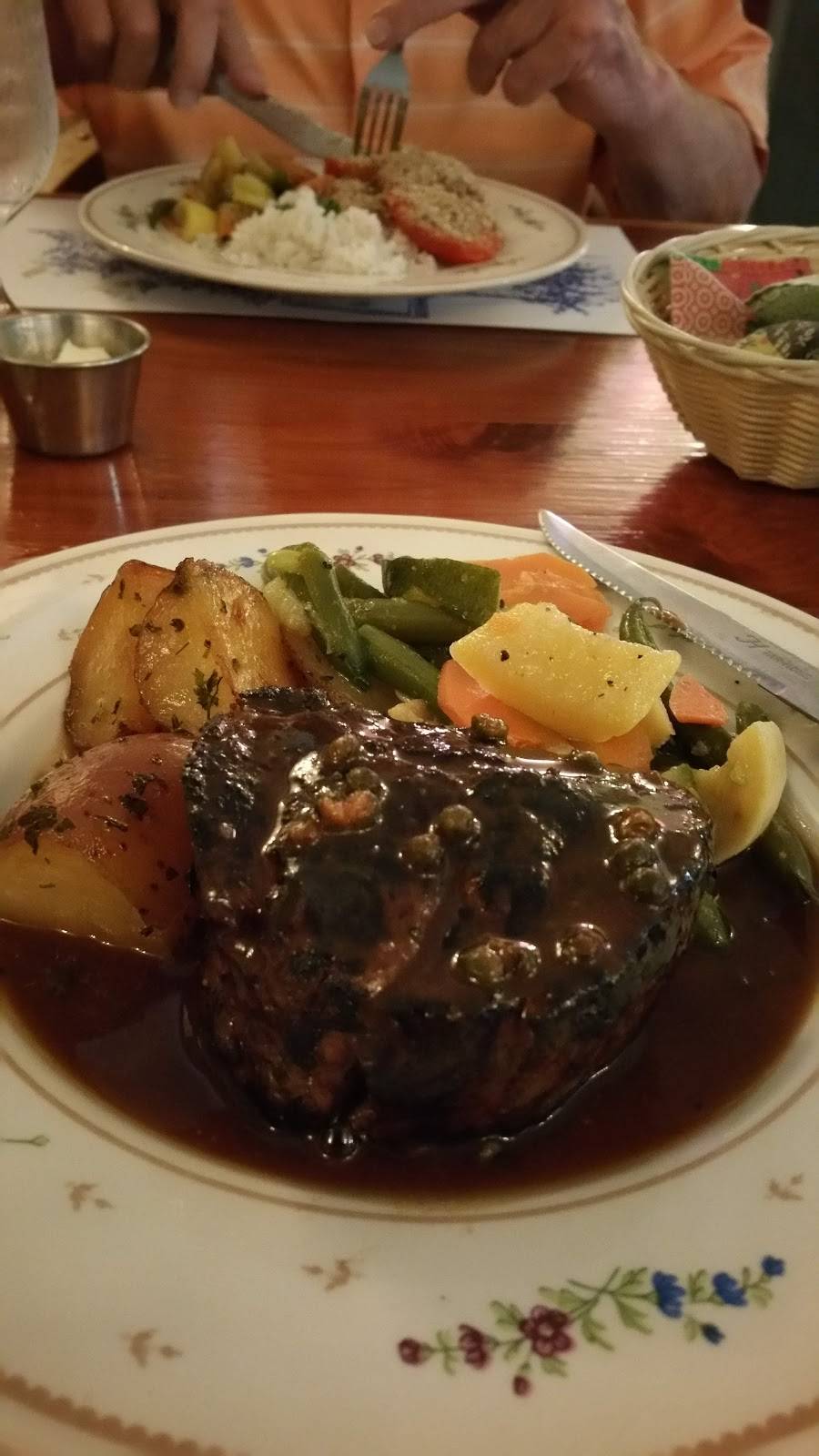 Brazos Belle Restaurant | restaurant | 600 N Main St, Burton, TX 77835, USA | 9792892677 OR +1 979-289-2677