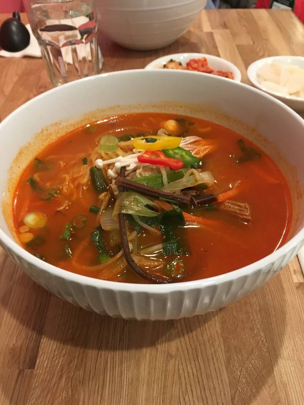 Gangnam Ramen | restaurant | 952 Harlem Ave, Glenview, IL 60025, USA | 8477241111 OR +1 847-724-1111