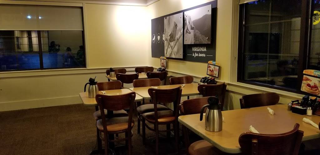 IHOP | bakery | 201 VA-419, Salem, VA 24153, USA | 5409860214 OR +1 540-986-0214