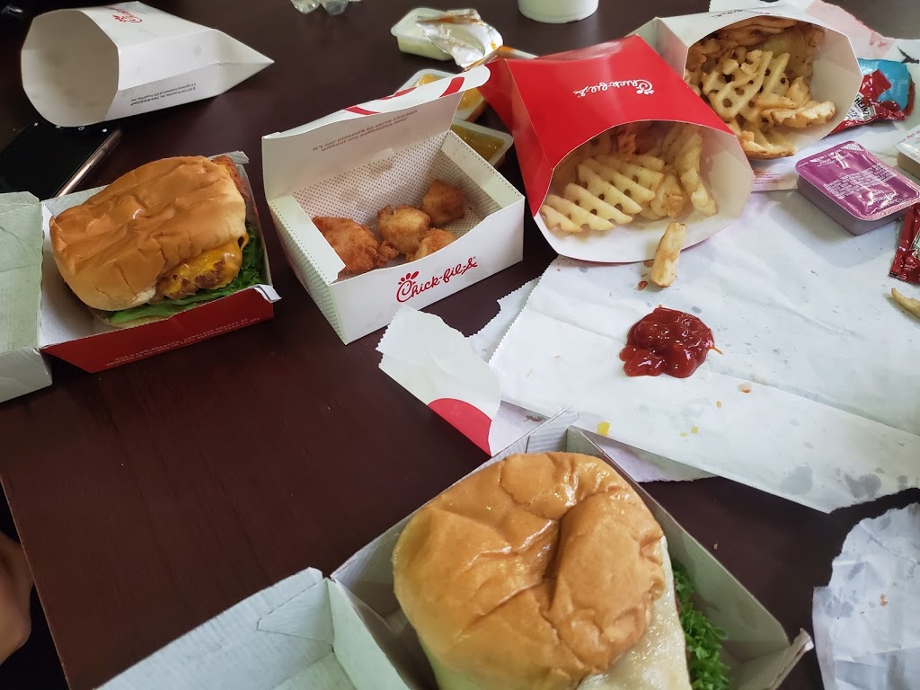 Chick-fil-A | restaurant | 885 SW 109th Ave PG-5/Retail, Miami, FL 33199, USA | 3053487797 OR +1 305-348-7797