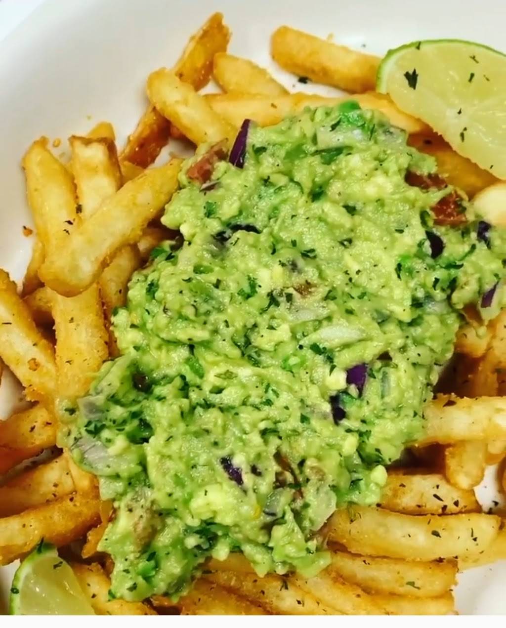 Greenhouse juices nj | restaurant | 540 Cedar Ln, Teaneck, NJ 07666, USA | 2015307266 OR +1 201-530-7266