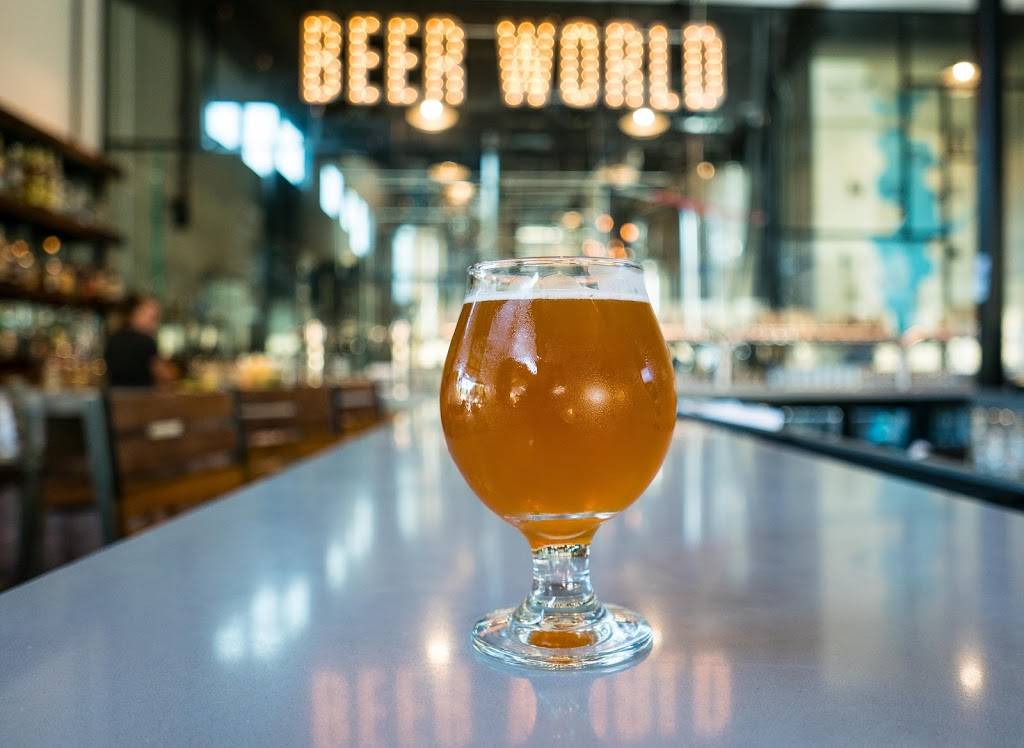 White Rock Alehouse & Brewery | restaurant | 7331 Gaston Ave #100, Dallas, TX 75214, USA | 2149897570 OR +1 214-989-7570