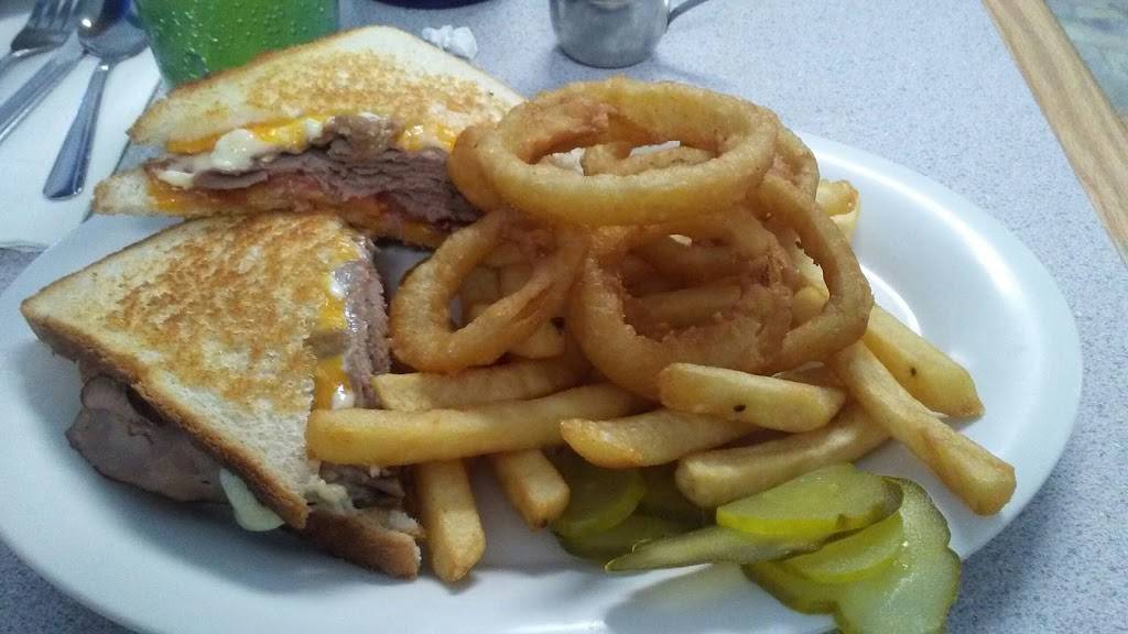 M. L. Shaws Country Kitchen | restaurant | 14 Loon Hill Rd, Dracut, MA 01826, USA | 9784540800 OR +1 978-454-0800