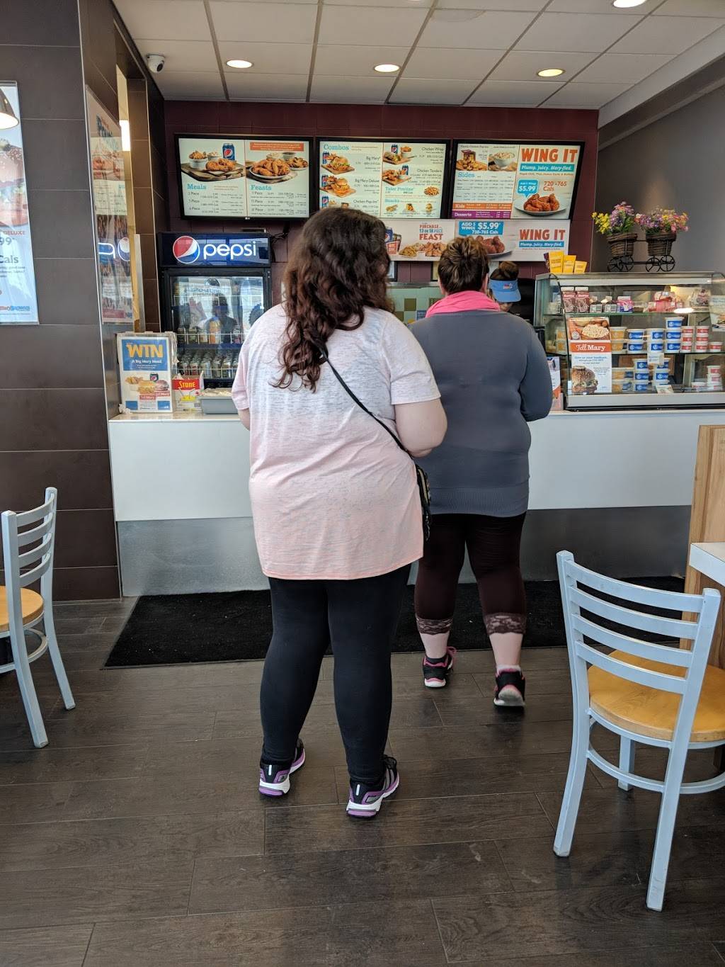 Mary Browns Chicken & Taters | restaurant | 450 Holland St W Unit 1, Bradford, ON L3Z 0G1, Canada | 9055515505 OR +1 905-551-5505