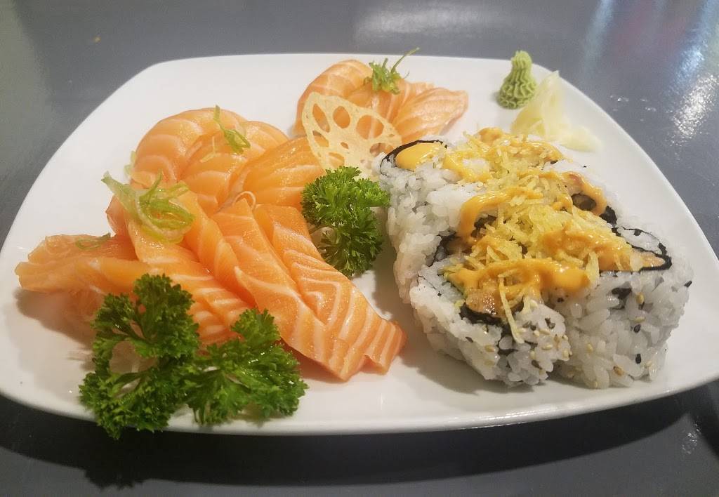 Sushi Momo | restaurant | 3226 Lake Shore Blvd W, Etobicoke, ON M8V 1M1, Canada | 4162558788 OR +1 416-255-8788