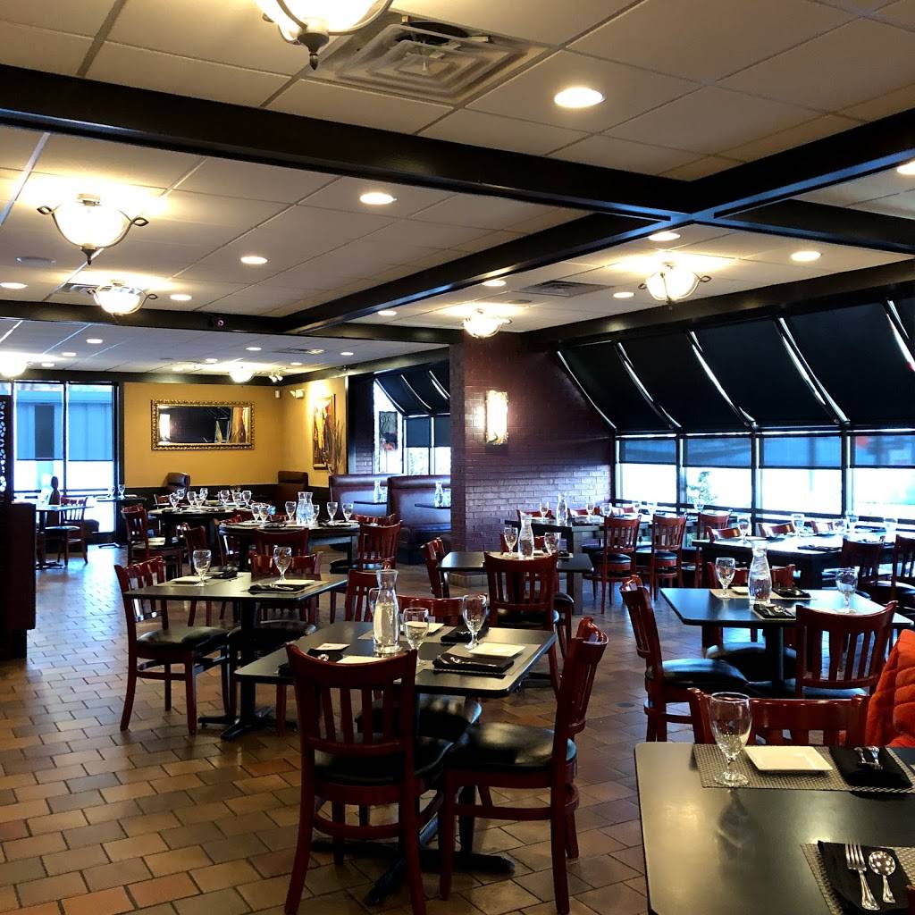 Tuptim Thai Restaurant | restaurant | 220 SW 29th St, Topeka, KS 66611, USA | 7852662299 OR +1 785-266-2299