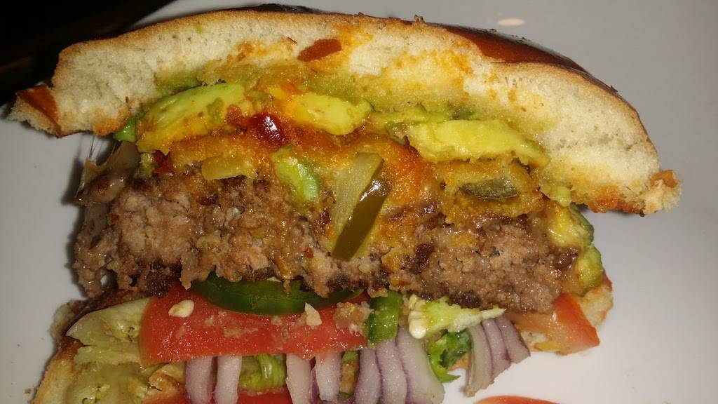 Maidens Brewery | restaurant | 209 N Wabash Ave of Flags, Evansville, IN 47712, USA | 8129091956 OR +1 812-909-1956